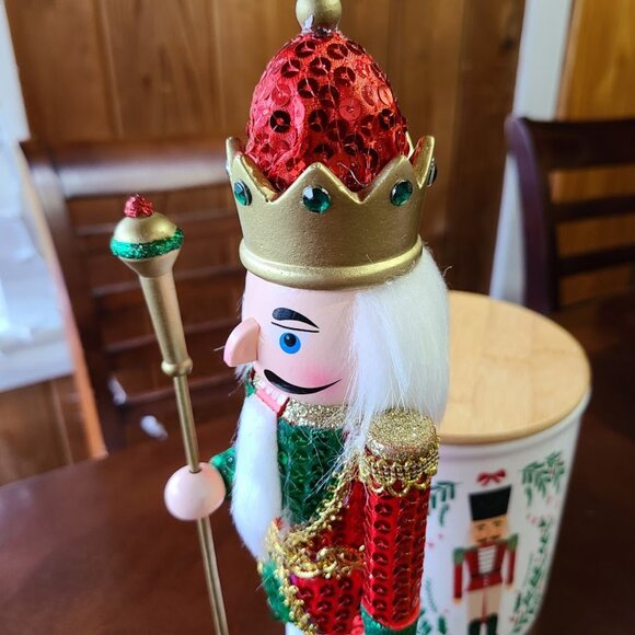 Christmas Nutcracker Soldier Wooden Statue Holiday Decor Decoration Red Green - Picture 4 of 12